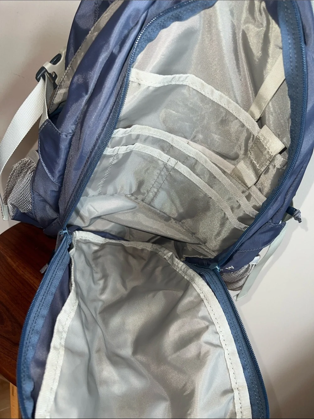Kelty Women's Redtail W Two-Tone periwinkle& Light grey Backpack